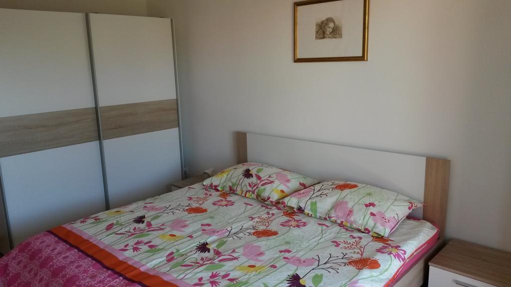 Apt Mirella Apartment Ровинь Номер фото