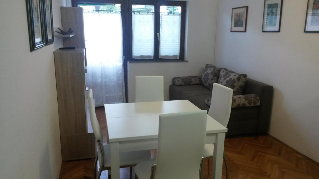 Apt Mirella Apartment Ровинь Номер фото