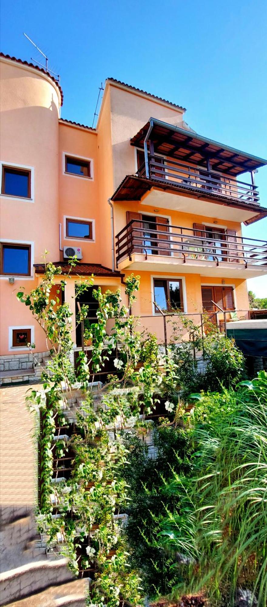 Apt Mirella Apartment Ровинь Экстерьер фото